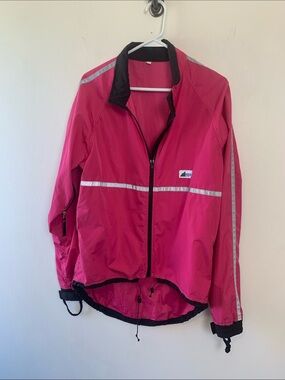 MEC Vintage Women’s Pink Reflective Cycling Jacket, Ventilation, Quality